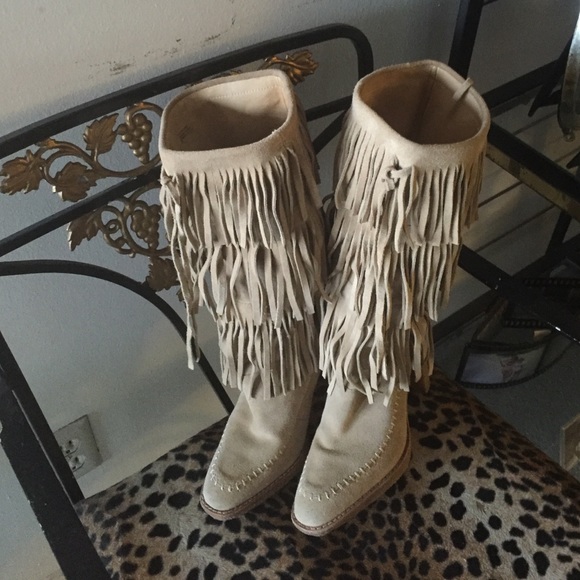 COPY - Michael Kors fringed suede boots - Picture 2 of 7